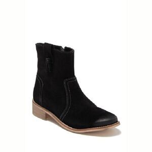 NIB Crevo Linley Black Suede Distressed Booties
